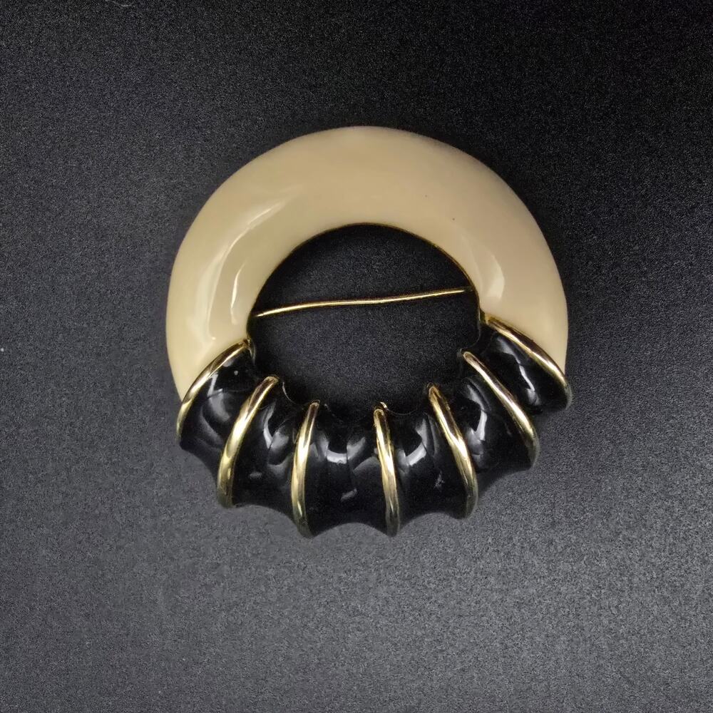 Craft Signed Brooch Cream Black Enamel Donut Circle Round Vintage Jewelry